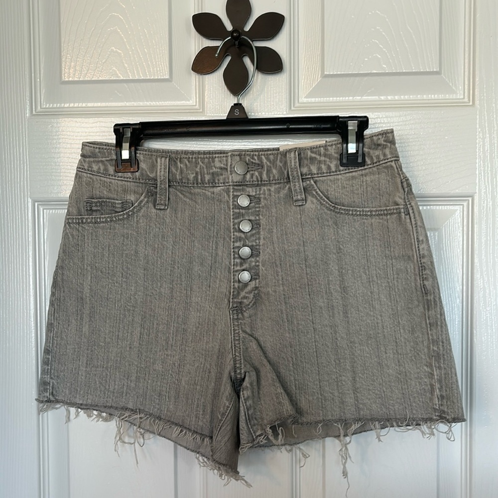 3 for $10 Universal Thread NWT Vintage MIDI Jeans Shorts Size 6